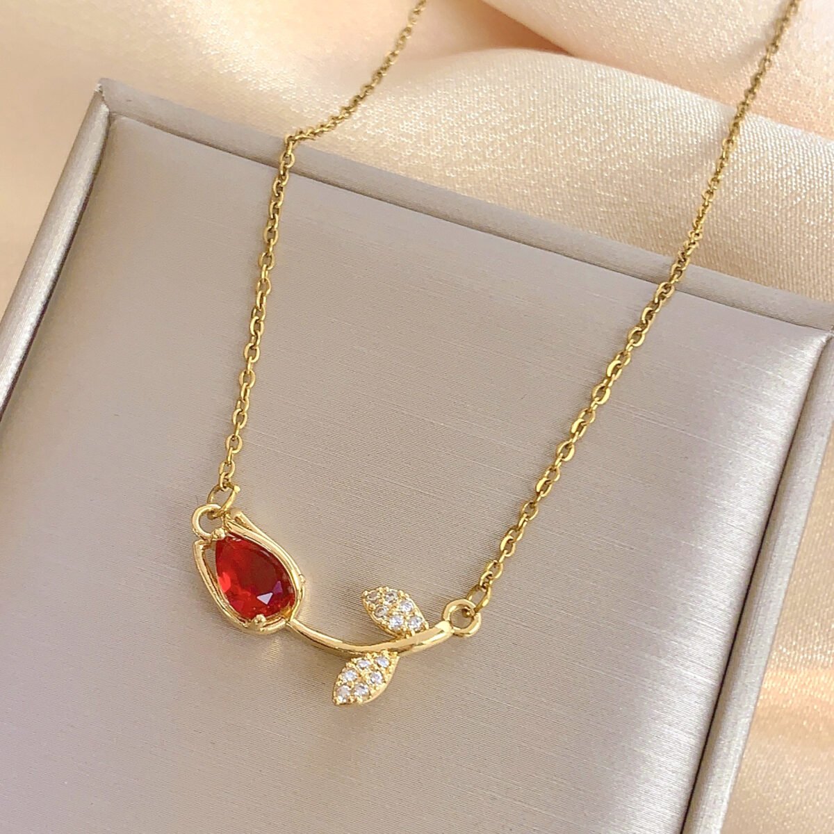 Tulip Stainless Steel Pendant Necklace Jewelry Accessories - Image 7