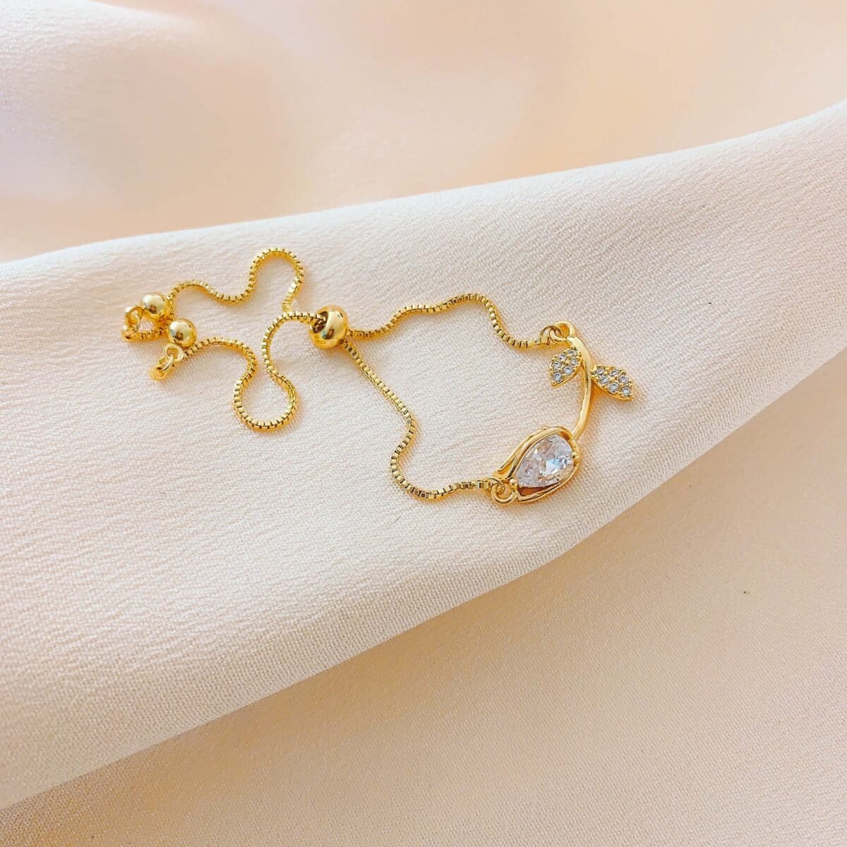 Tulip Stainless Steel Pendant Necklace Jewelry Accessories - Image 8
